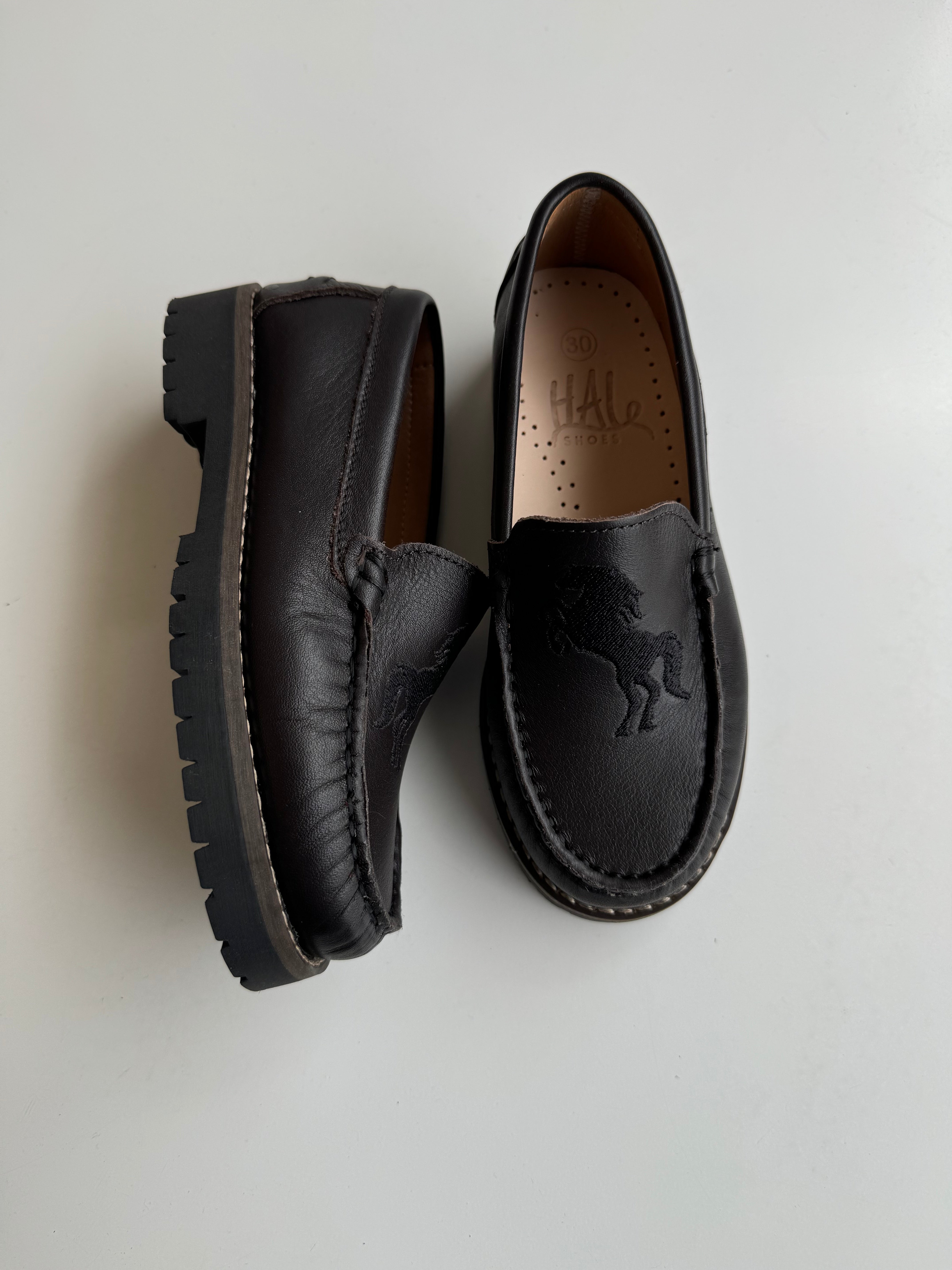 LMDI Black Horse Chunky Loafer