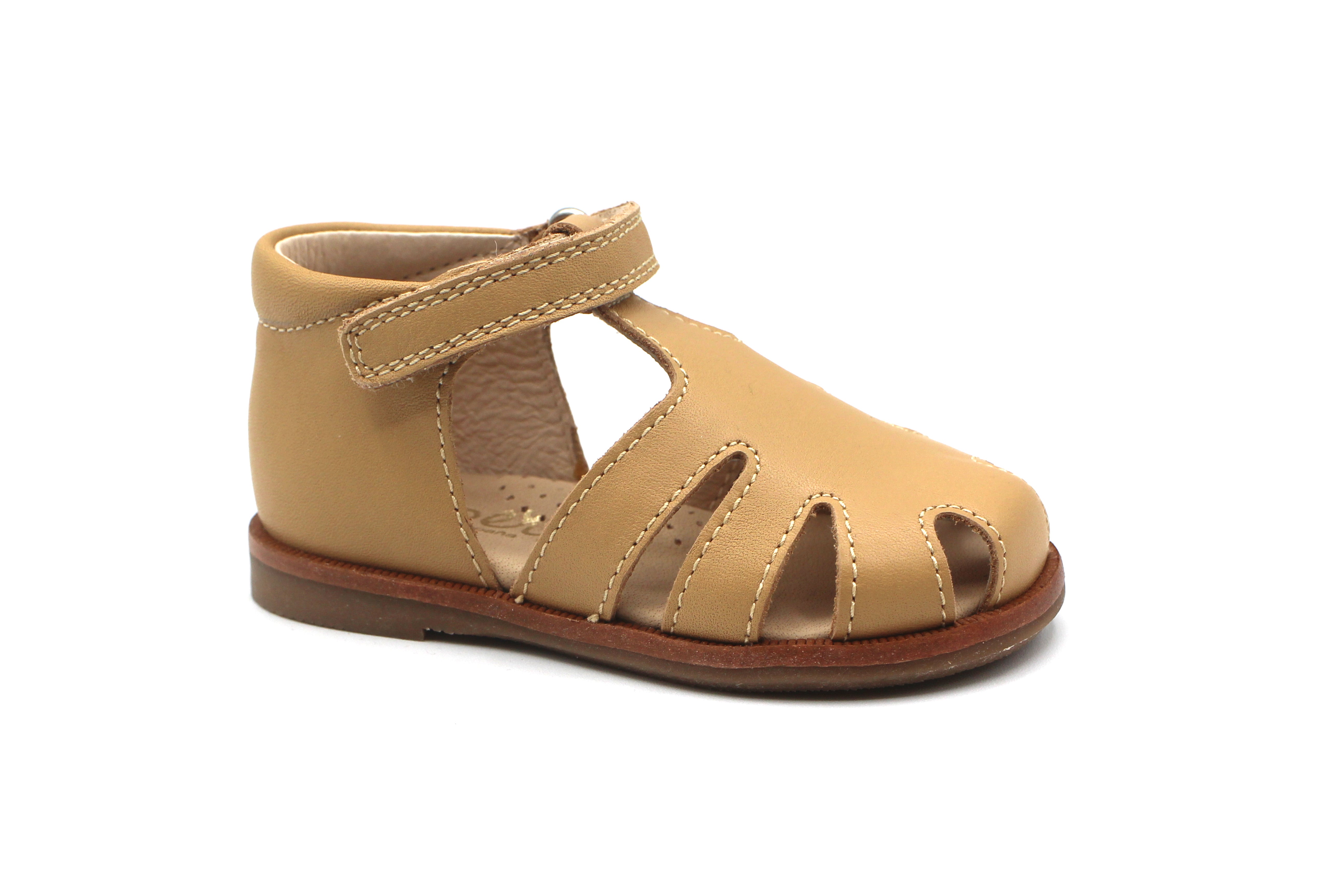 Beberlis Sand Closed Velcro Sandal